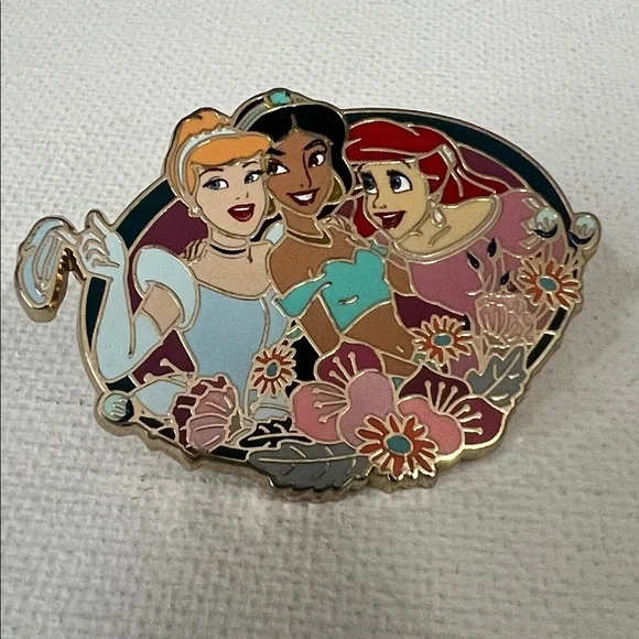 2022 Disney Parks Princess Complete Booster Pin Set - Picture 3 of 11